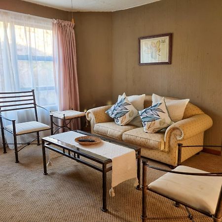 Bass Lake Country Lodge Pretoria Ngoại thất bức ảnh
