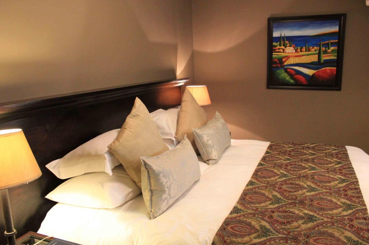 Bass Lake Country Lodge Pretoria Ngoại thất bức ảnh